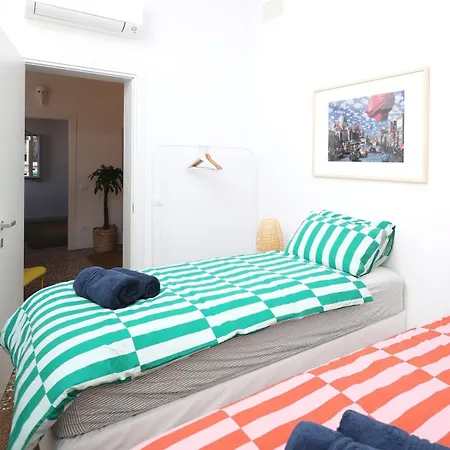 1 Yellow Apartmán Benátky